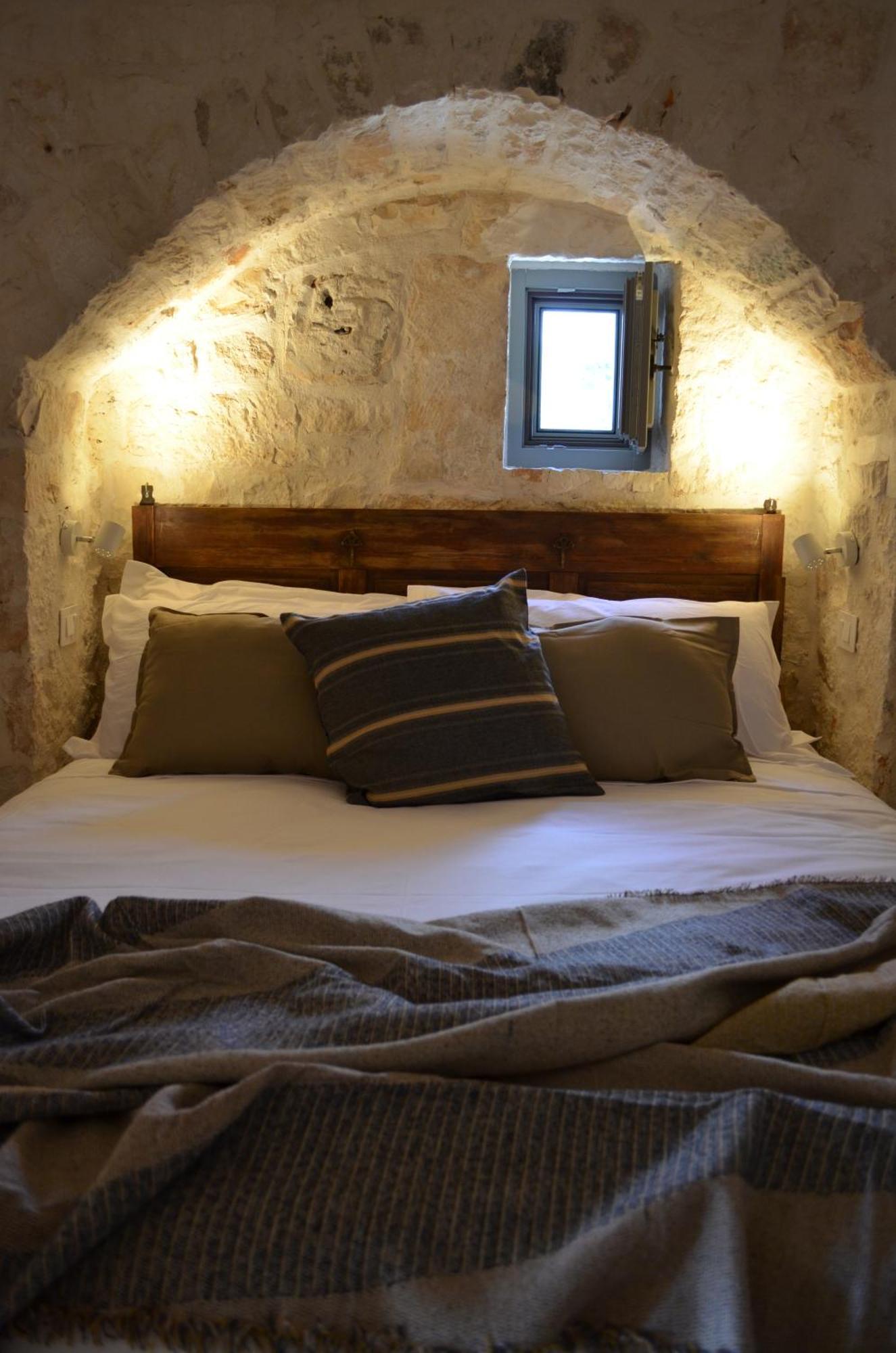 B&B Fuga Al Trullo オストゥーニ エクステリア 写真