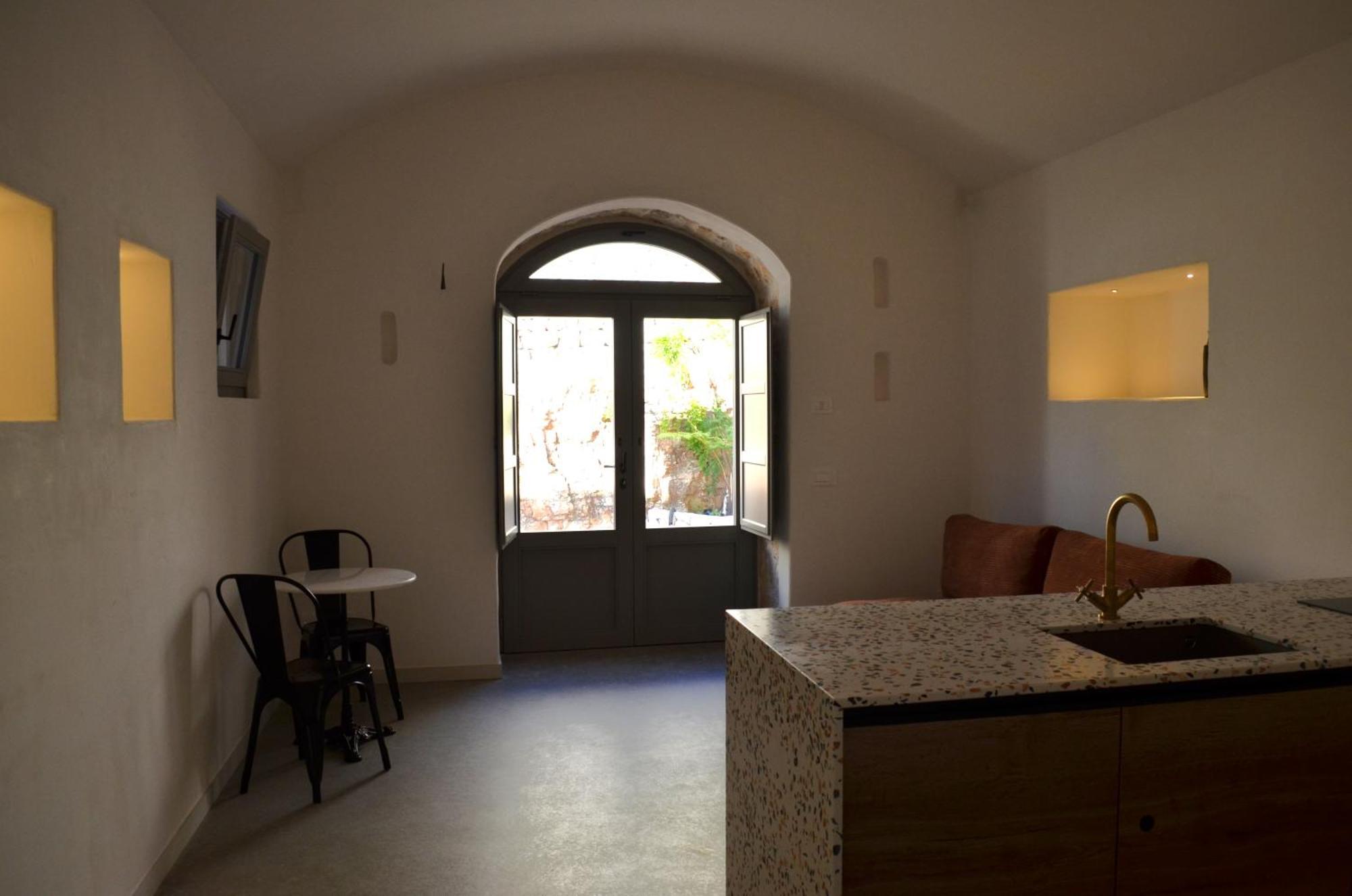 B&B Fuga Al Trullo オストゥーニ エクステリア 写真